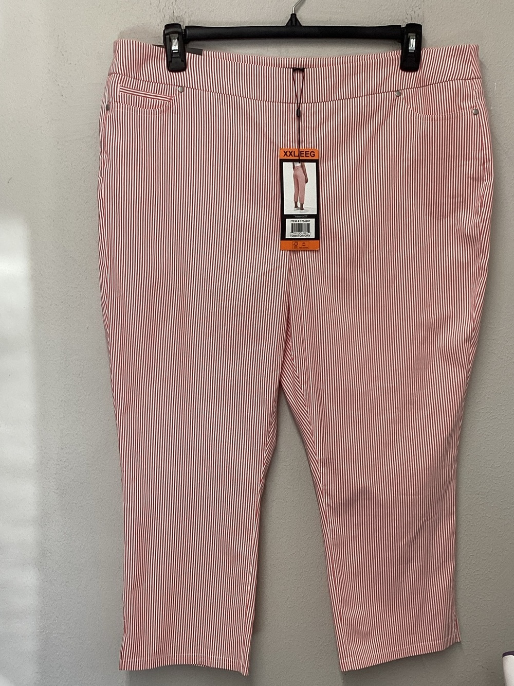 Mario Serrani Pink and White Striped Capri Pants
